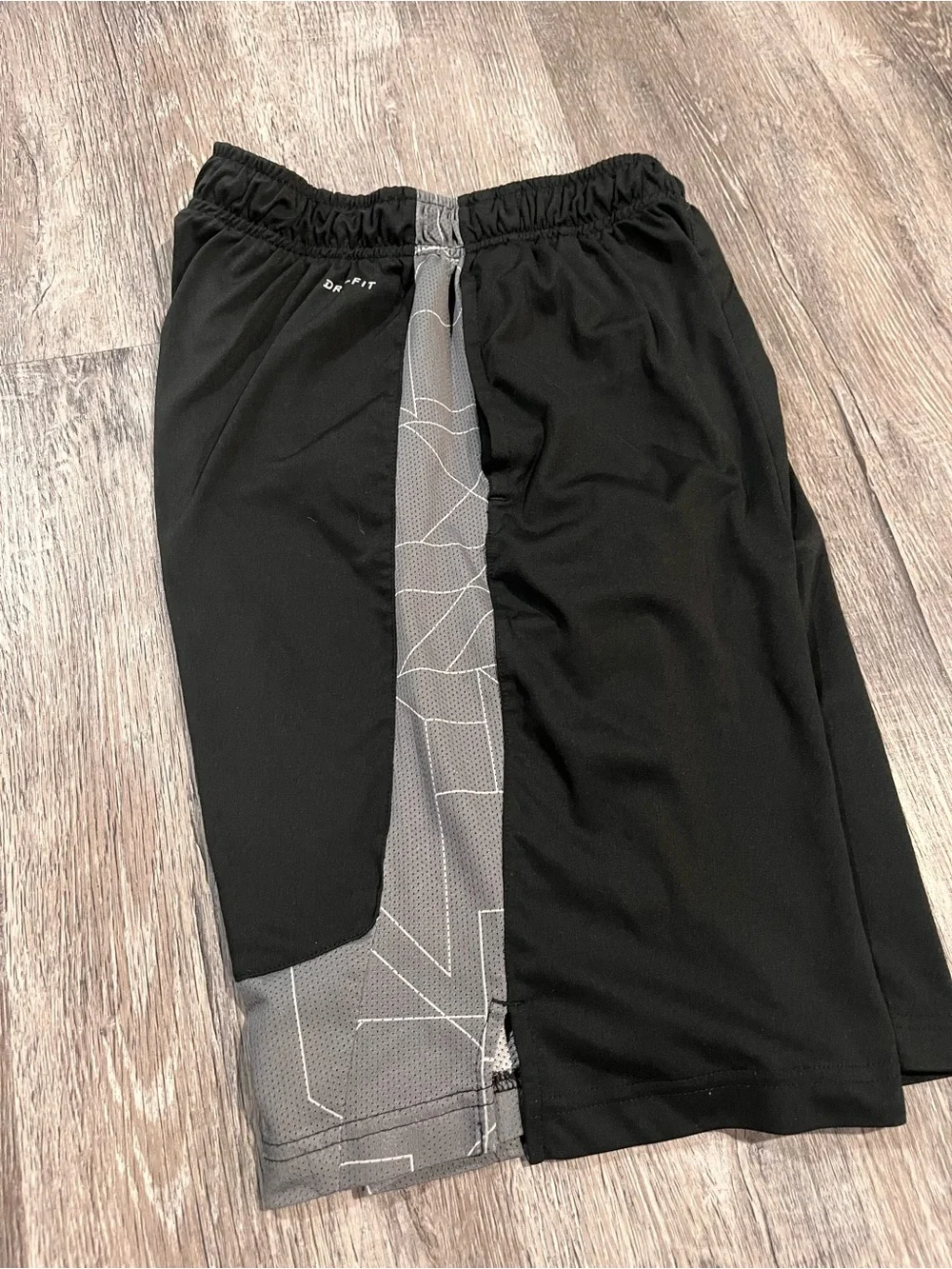 Nike Dri-FIT Athletic Shorts Black Gray Geometric Print Men’s XL
